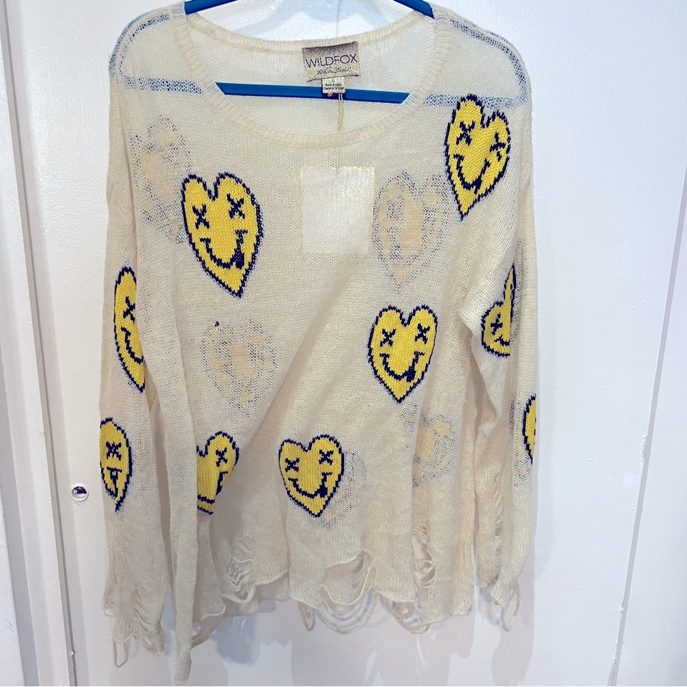 💙 WILDFOX heart smiley sweater